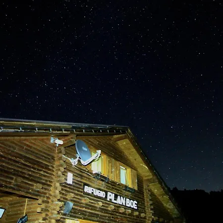 Rifugio Plan Boè Lodge